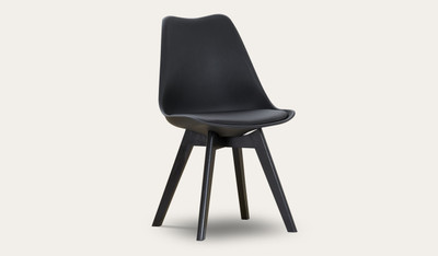 Vibe dining chair with black leg