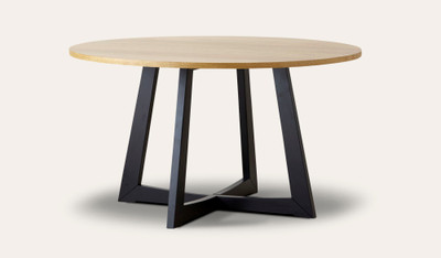 Esperance round dining table