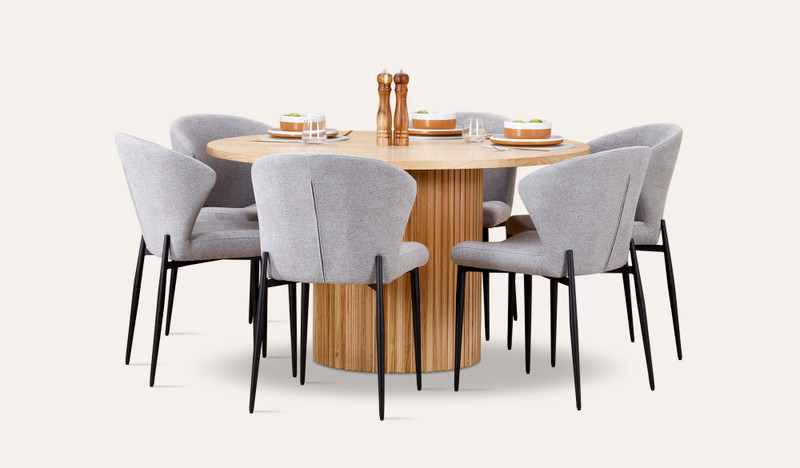 Banksia round dining suite with Suarve chairs