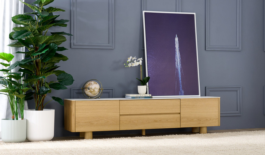 Plada entertainment unit