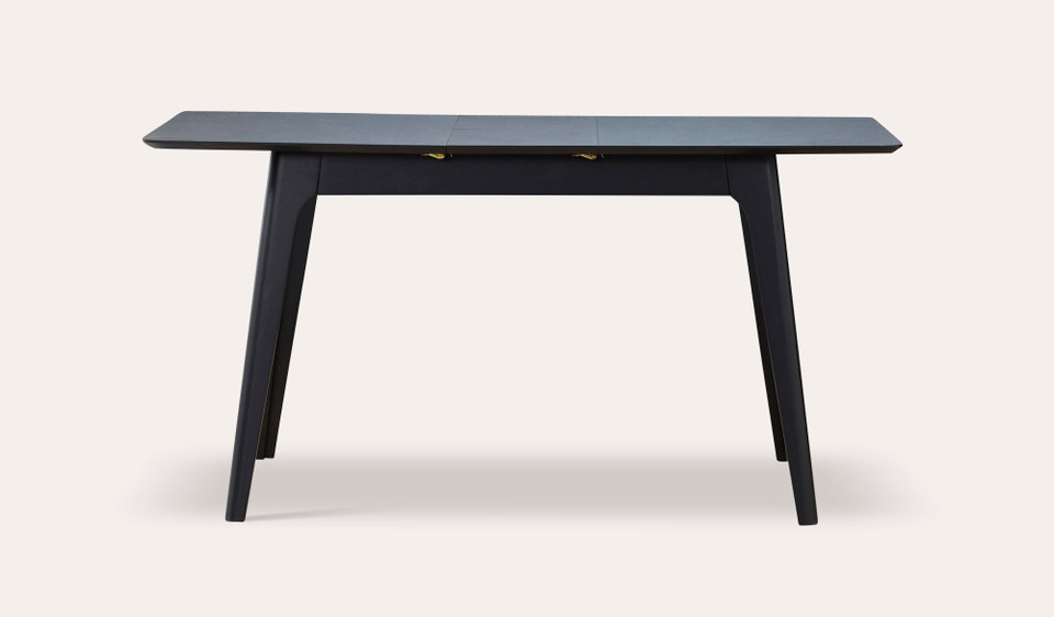 Dalton extension dining table