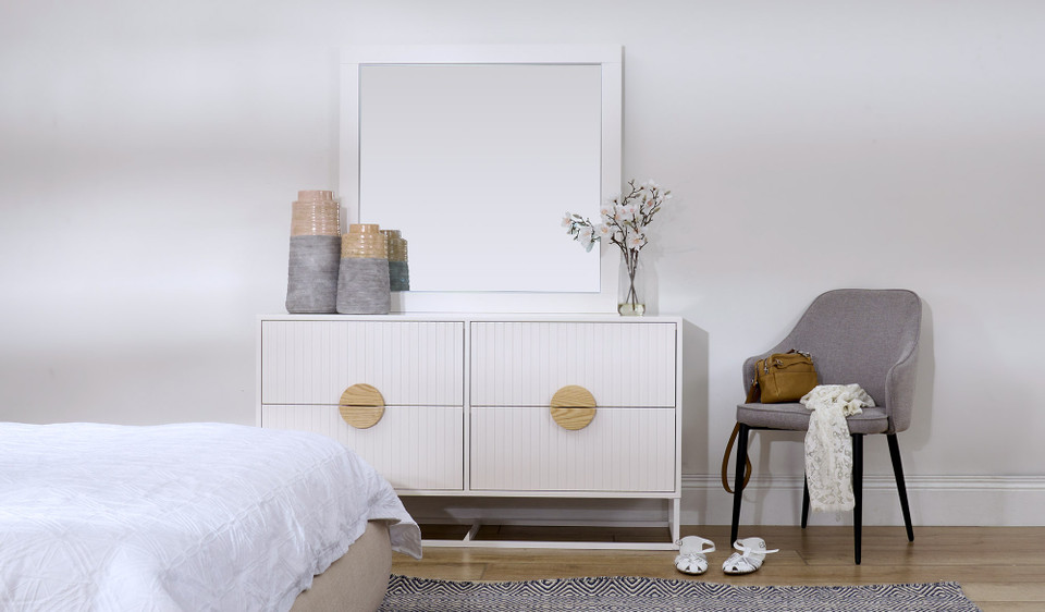 Milton dressing table + mirror
