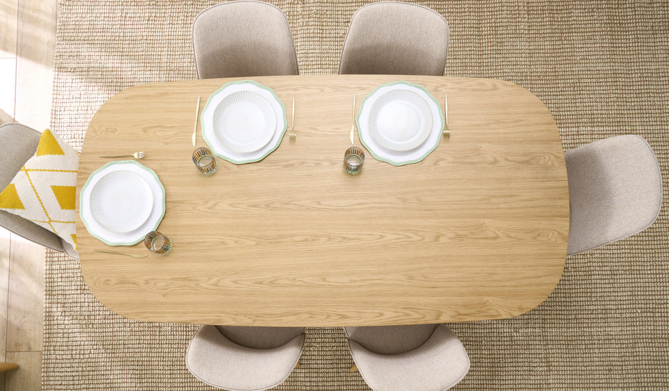 Fleur dining table