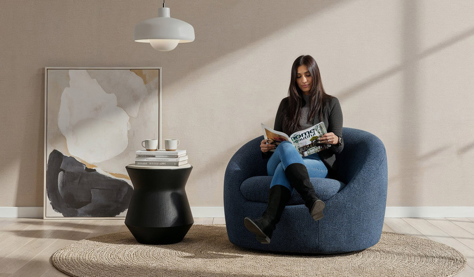 Bailey swivel chair