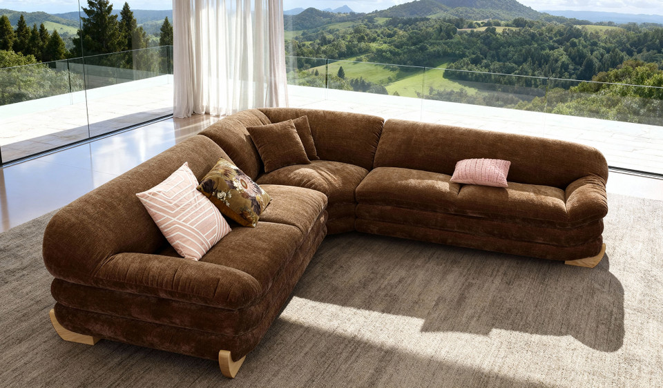 Cirrus 6 seat corner lounge