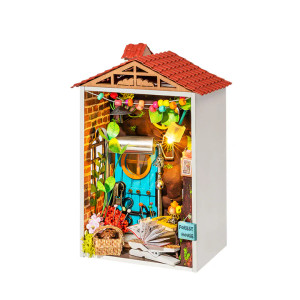 DIY Miniature House Kit: Borrowed Garden DIY Miniature House Kit: Borrowed Garden