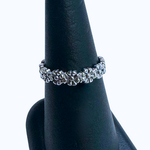 Silver Daisy Flower Band Ring S7 Silver Daisy Flower Band Ring S7