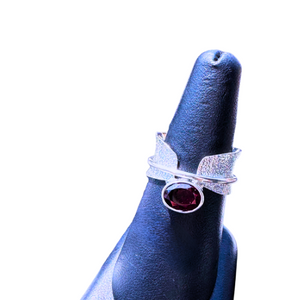Garnet Oval Spin Silver Ring S7 Garnet Oval Spin Silver Ring S7
