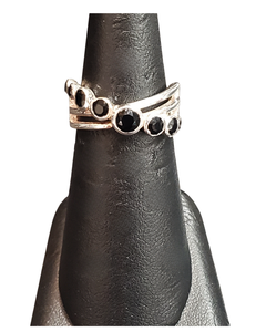 Onyx circles 7 stone Silver Ring S6