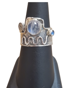 Moonstone circle with swirl thick band Silver Ring S7