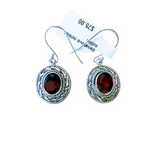Garnet Oval Detailed Outline Silver Earrings