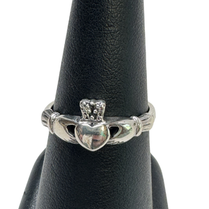Sterling Silver Claddagh Ring S9