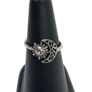 Silver Celtic Moon & Sun Ring S6