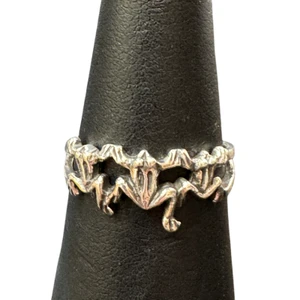 Silver 3 Frogs on Band Ring S7