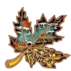 Maple Leaf Shelf Sitter