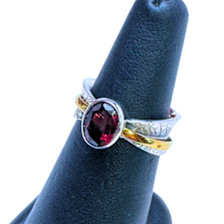 Garnet Spin with Gold Silver Ring S9
