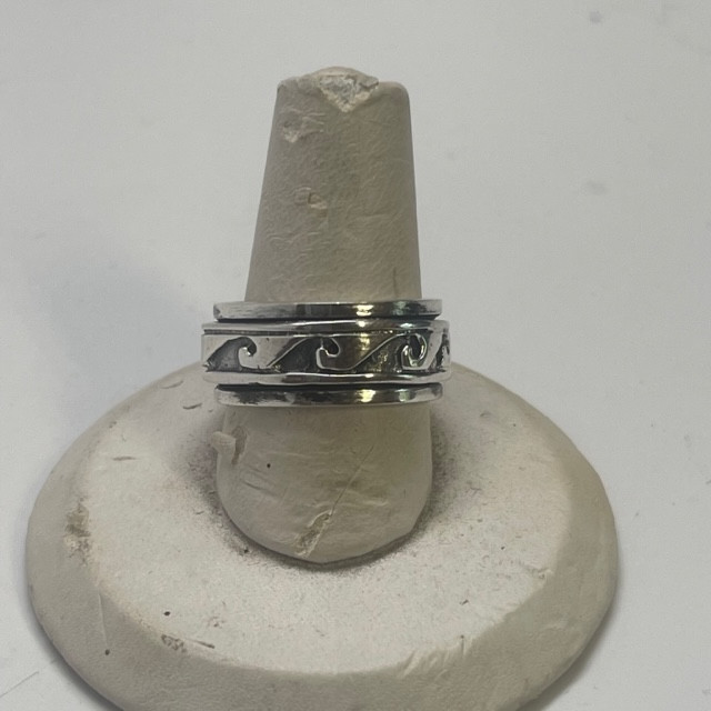 Silver Spin Wave Ring S7