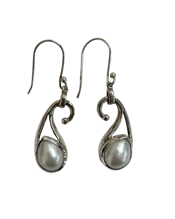 Pearl tear Silver Earrings