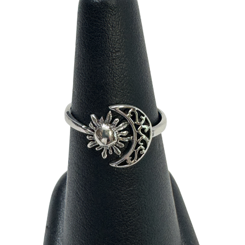 Silver Celtic Moon & Sun Ring S7