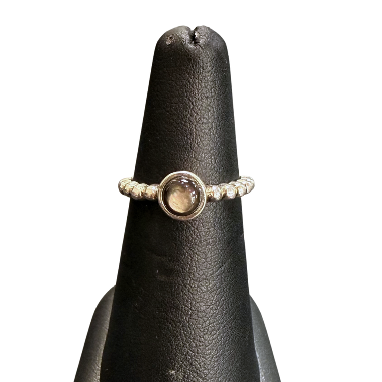 Black Mother of Pearl Silver Ring S6