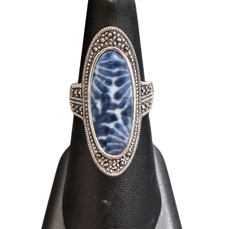 Porcelain set in Marcasite Silver Ring S7.5