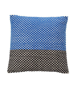 NY TRIANGLE PILLOW, INDIGO