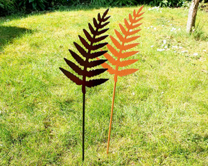 fern stake  metal black and  copper