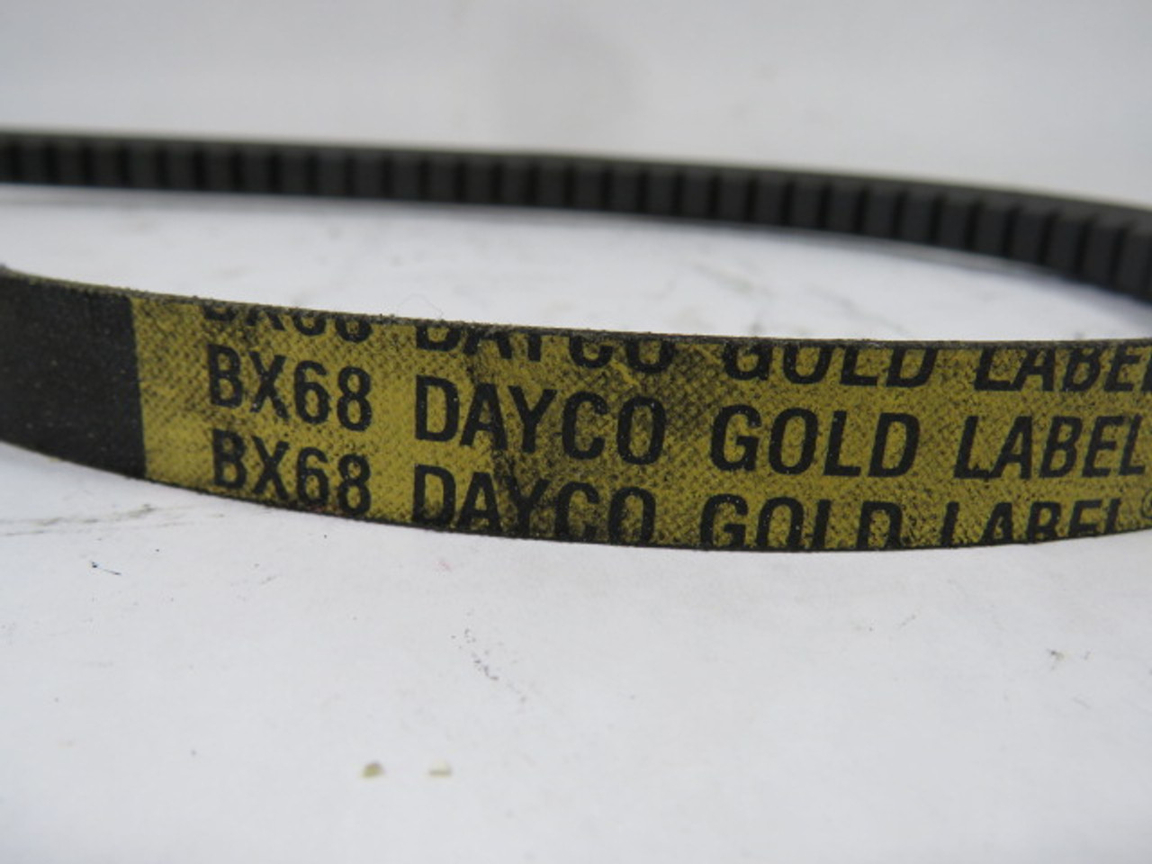 Dayco BX68 68" Length 42 Degree Angle 0.656" Width Notched Profile Belt ! NOP !