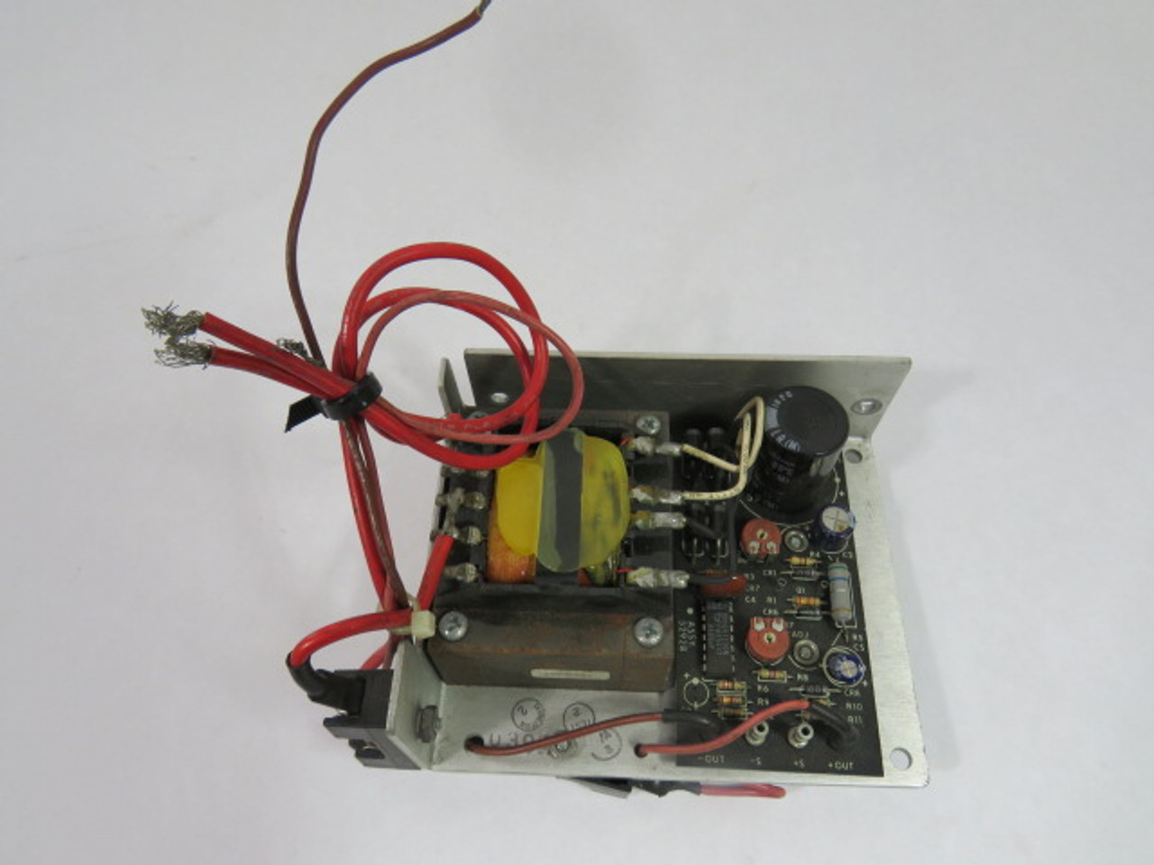 International Power IHB24-1.2 Power Supply In. 100/120V @.75A USED