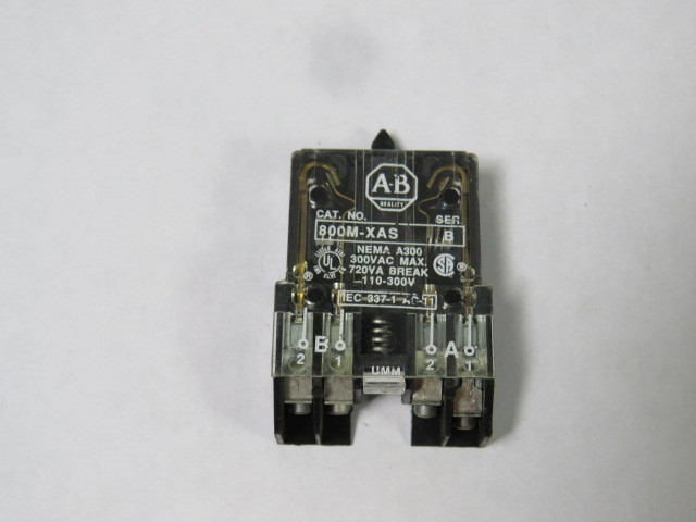 Allen-Bradley 800M-XAS Series B Contact Block 300VAC 720VA 1NO/1NC USED