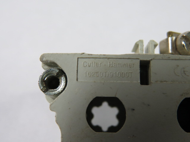 Cutler-Hammer 10250T53 Series D1 White Contact Block 1NO 600VAC USED