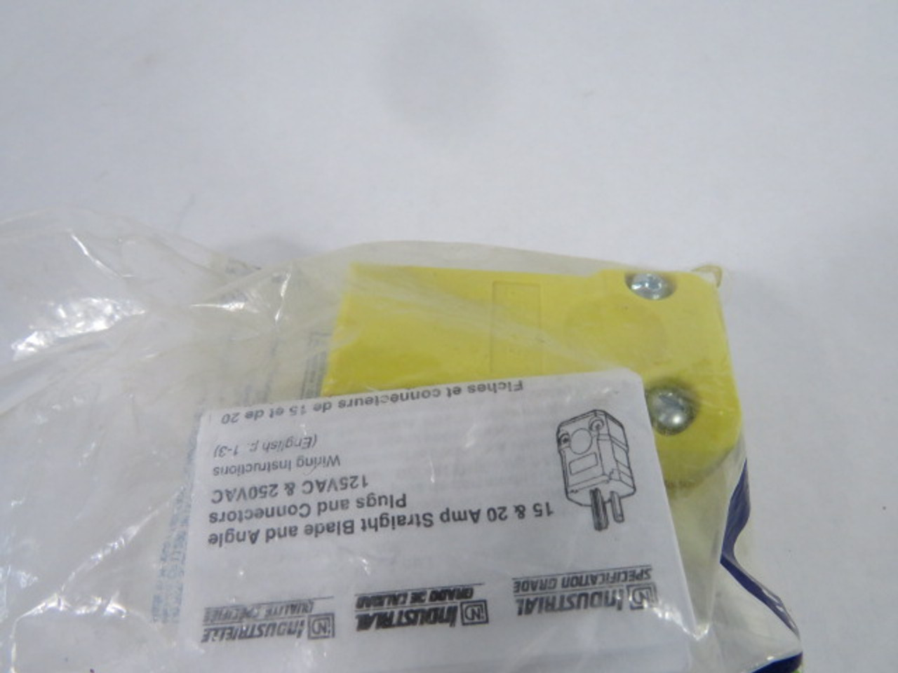 Leviton 5259-VY Grounding Connector 15A 125V 3W 2P ! NWB !