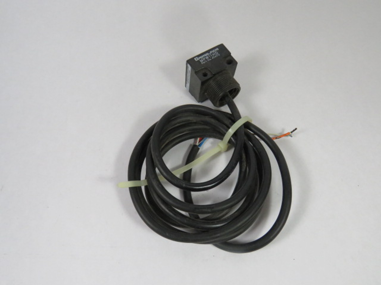 Pepperl+Fuchs 454512 Photoelectric Sensor 7A 250VAC 30VDC AS IS