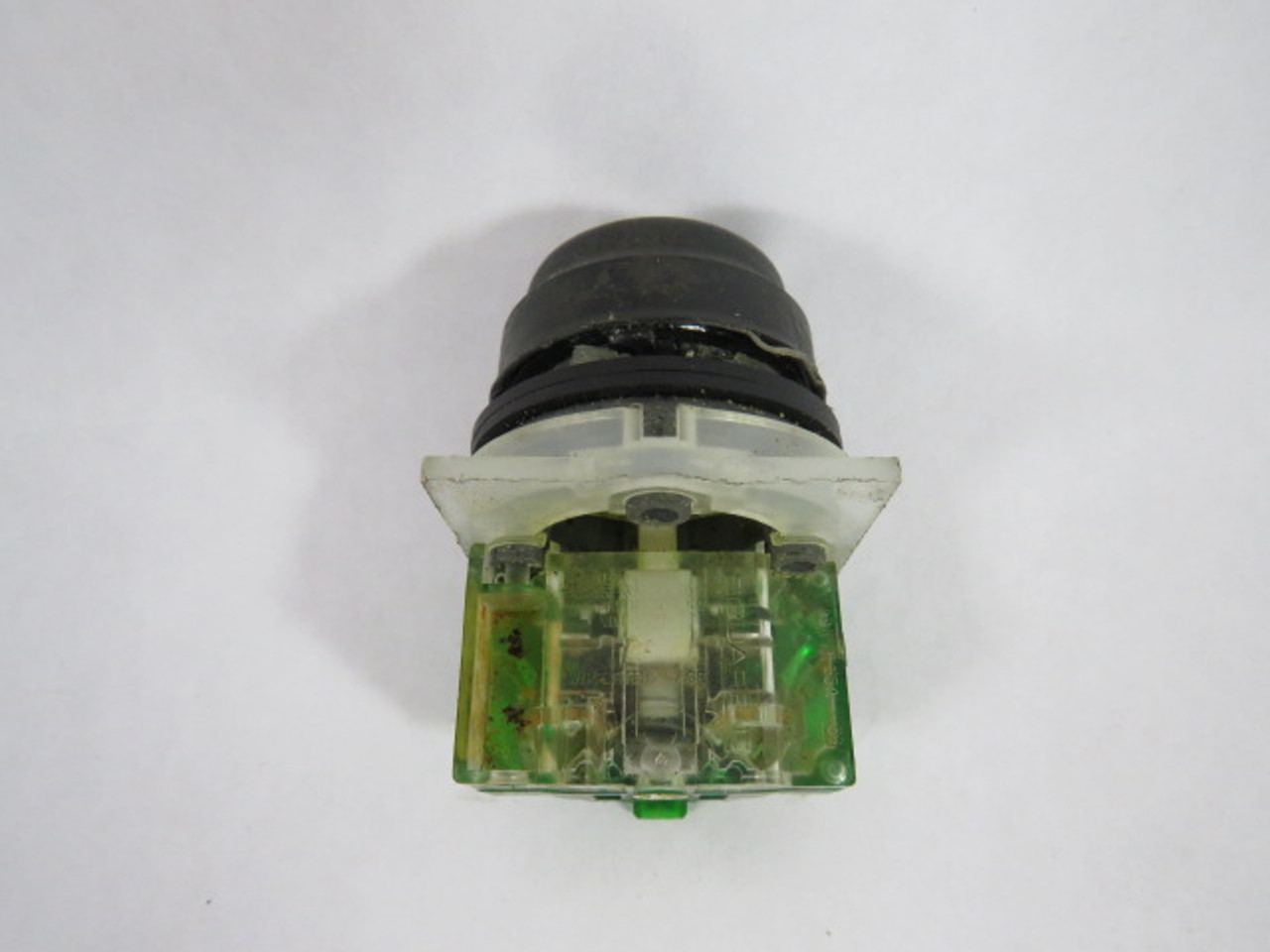 Square D 9001-KR3BH5 Black Push Button w/ Boot 600VAC 1NO USED