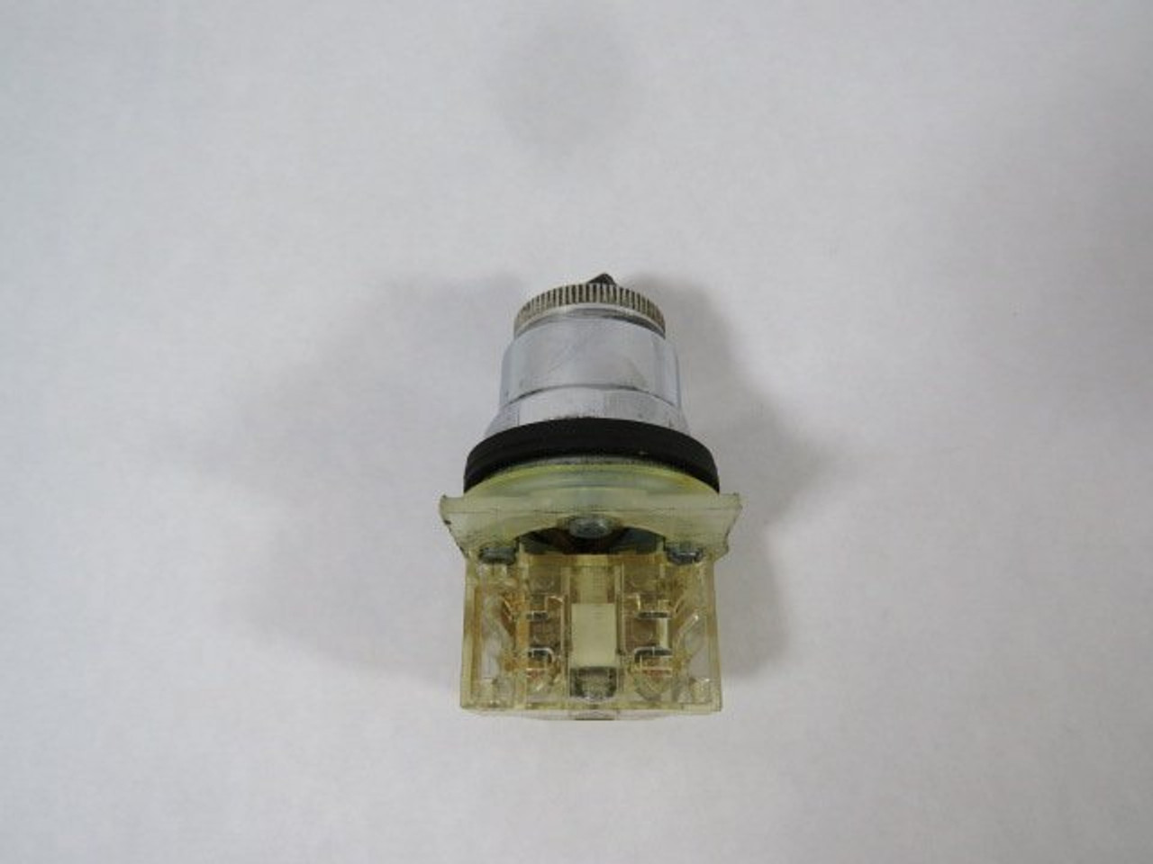 Square D 9001-KS11BH1 Selector Switch 1NO/1NC 2 Position USED