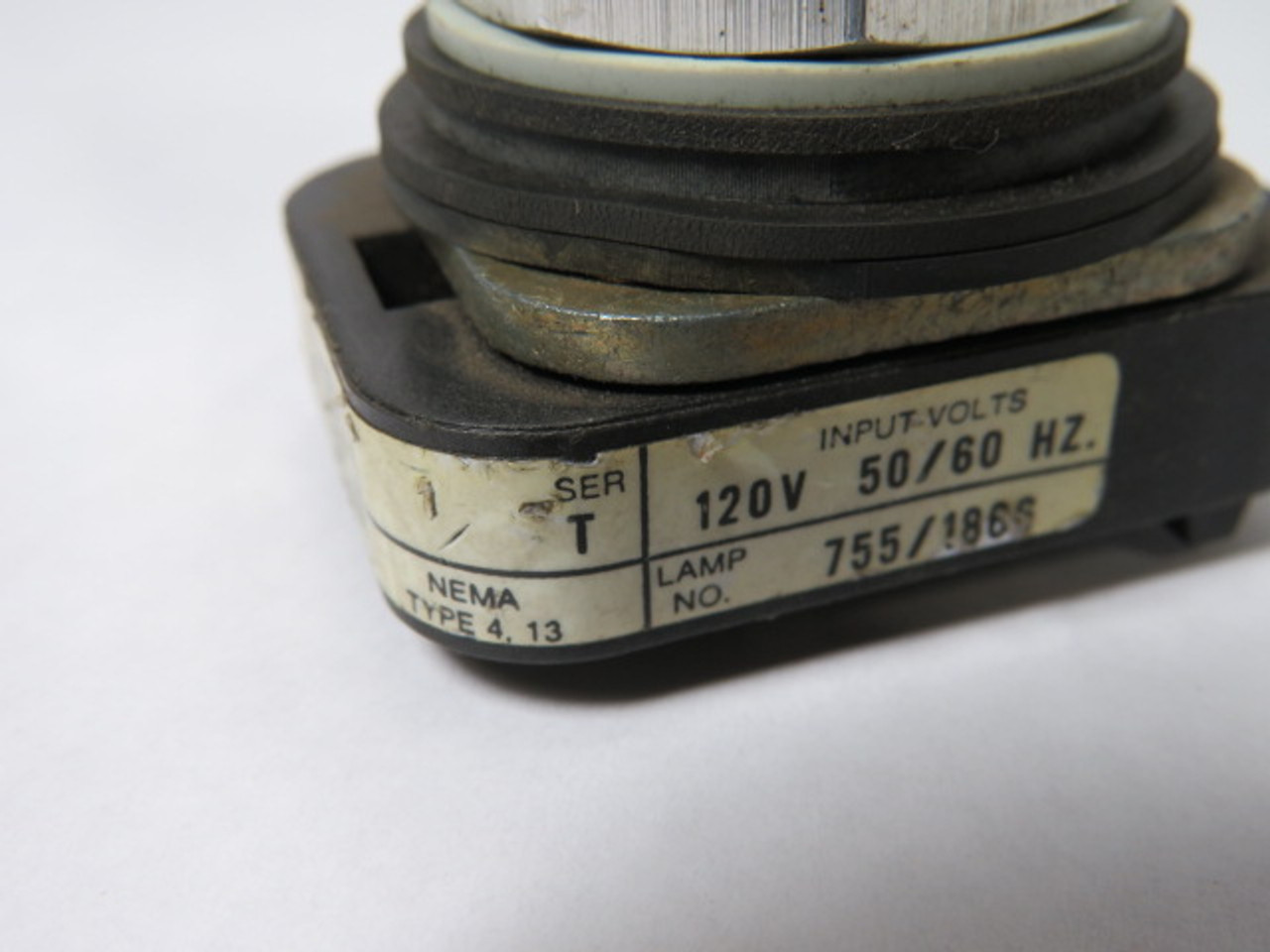 Allen-Bradley 800T-PB16AX Series T Amber Push Button 120V 50/60HZ USED