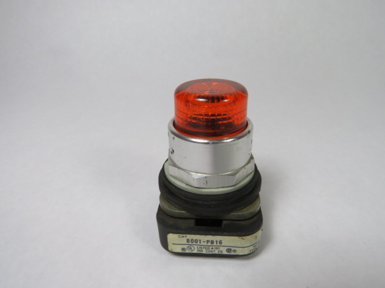 Allen-Bradley 800T-PB16AX Series T Amber Push Button 120V 50/60HZ USED