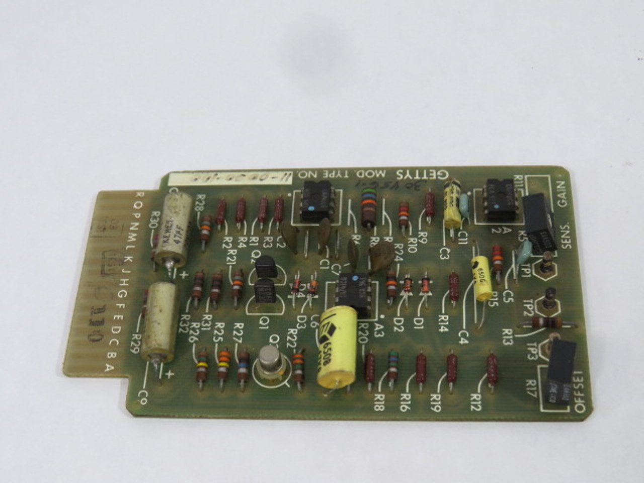 Gettys 11-0090-100 Interface PC Board *Missing Capacitor* ! AS IS !