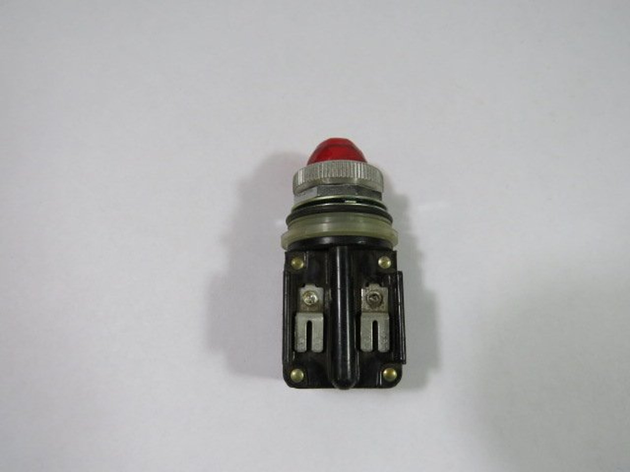 General Electric CR104C332 Red Miniature Indicator Light 120V 50/60HZ USED