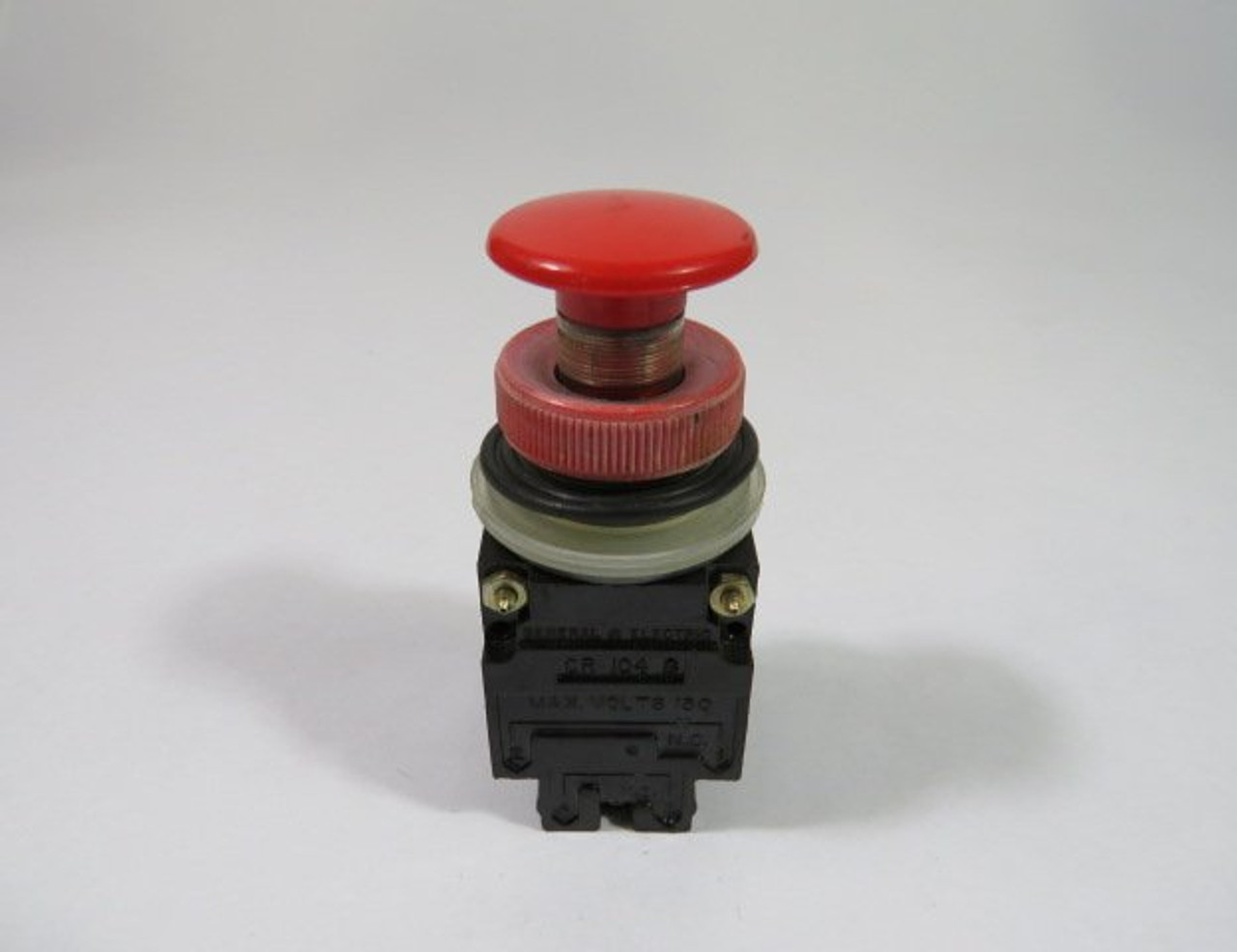 General Electric CR104A8223 Red Mushroom Push Button 2NO/2NC USED