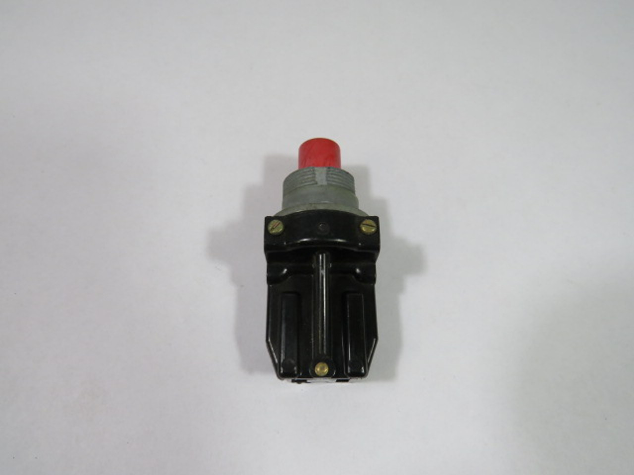 General Electric CR104A8103 Red Push Button 1NO/1NC USED