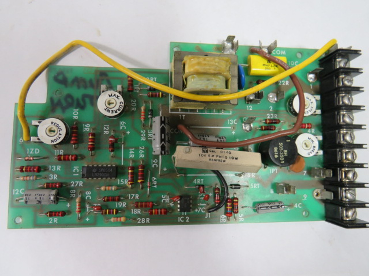 Generic C304114-000 Circuit Board USED