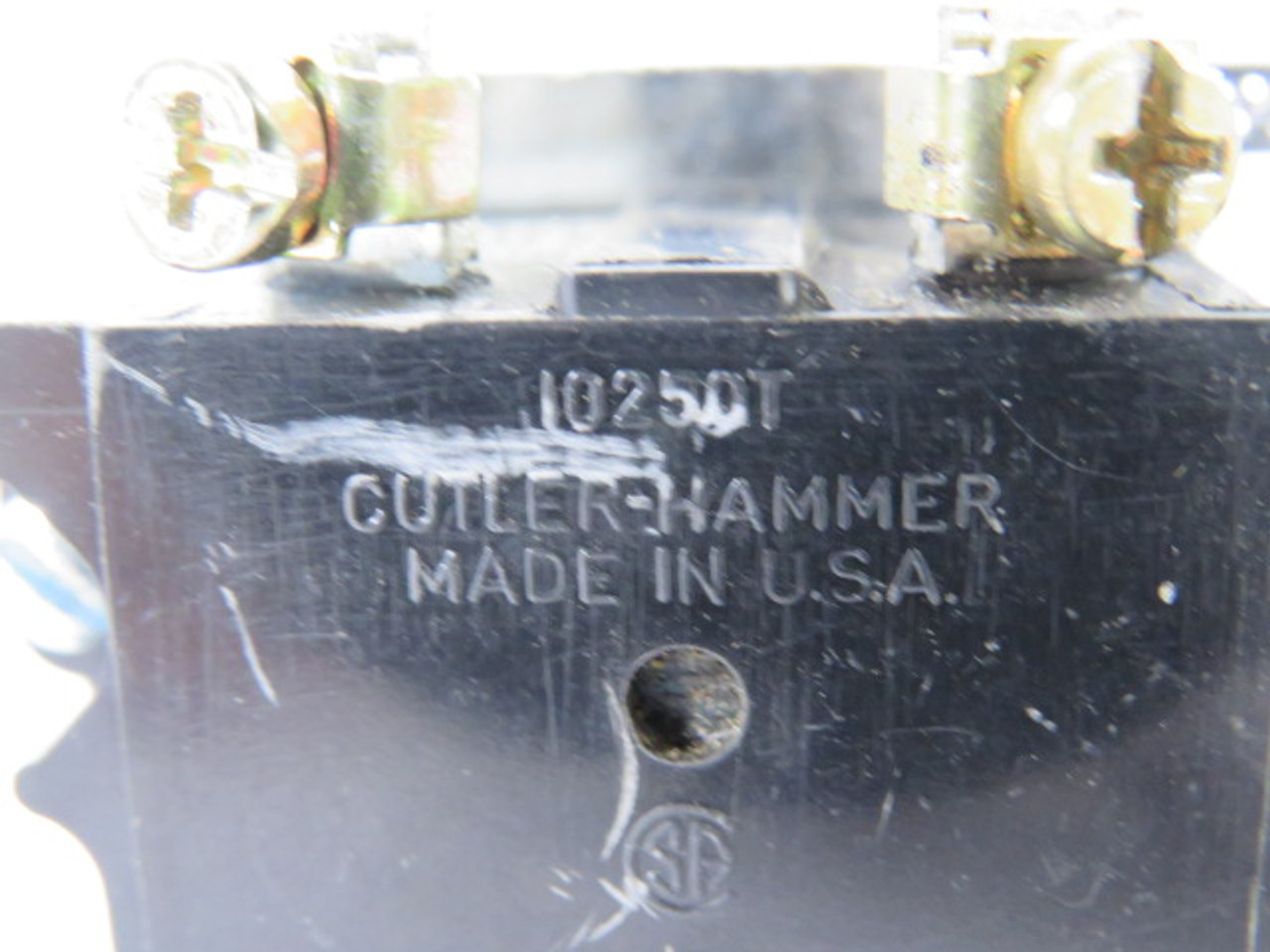 Cutler-Hammer 10250T34G Green Indicating Light 120V USED