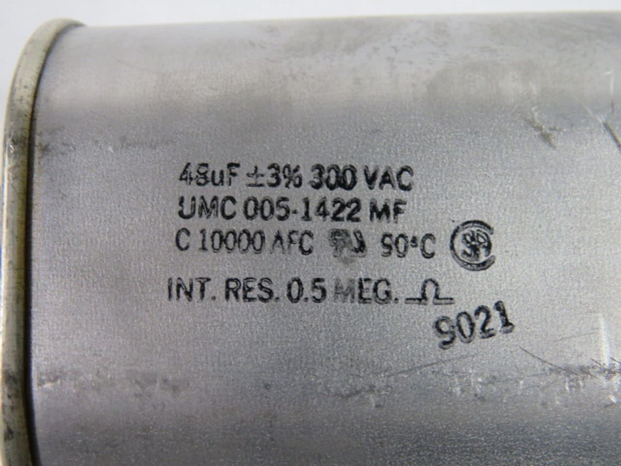 Aerovox UMC-005-1422MF Capacitor 48UF 3.0% Tolerance 300VAC USED