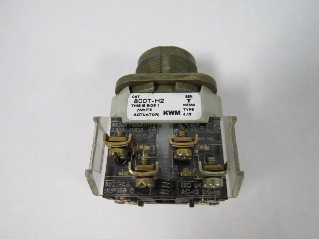 Allen-Bradley 800T-H2B Series T Selector Switch 2NO 2NC 2-Position USED