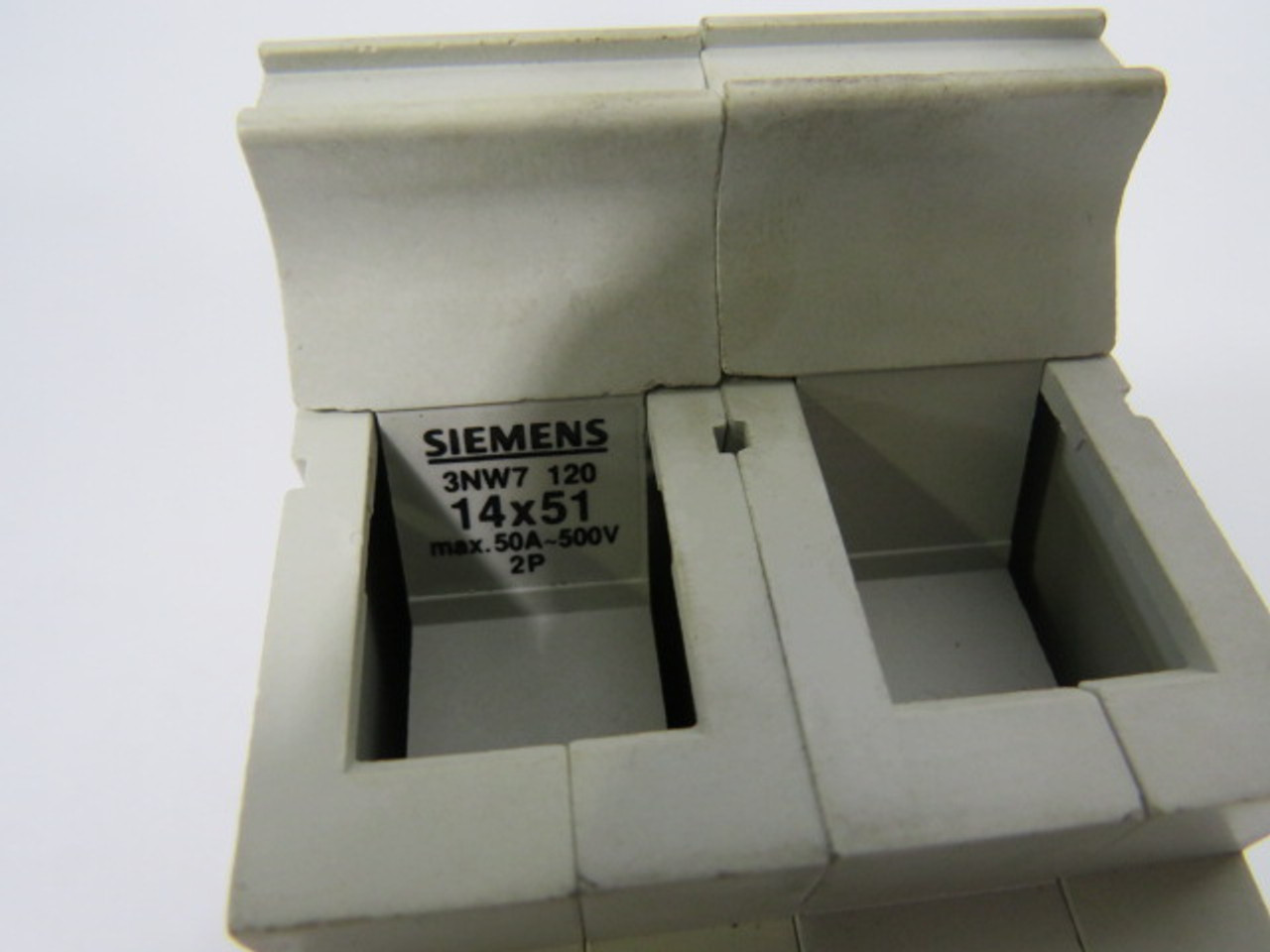 Siemens 3NW7-120 Fuse Holder 50A 500V 2-Pole USED