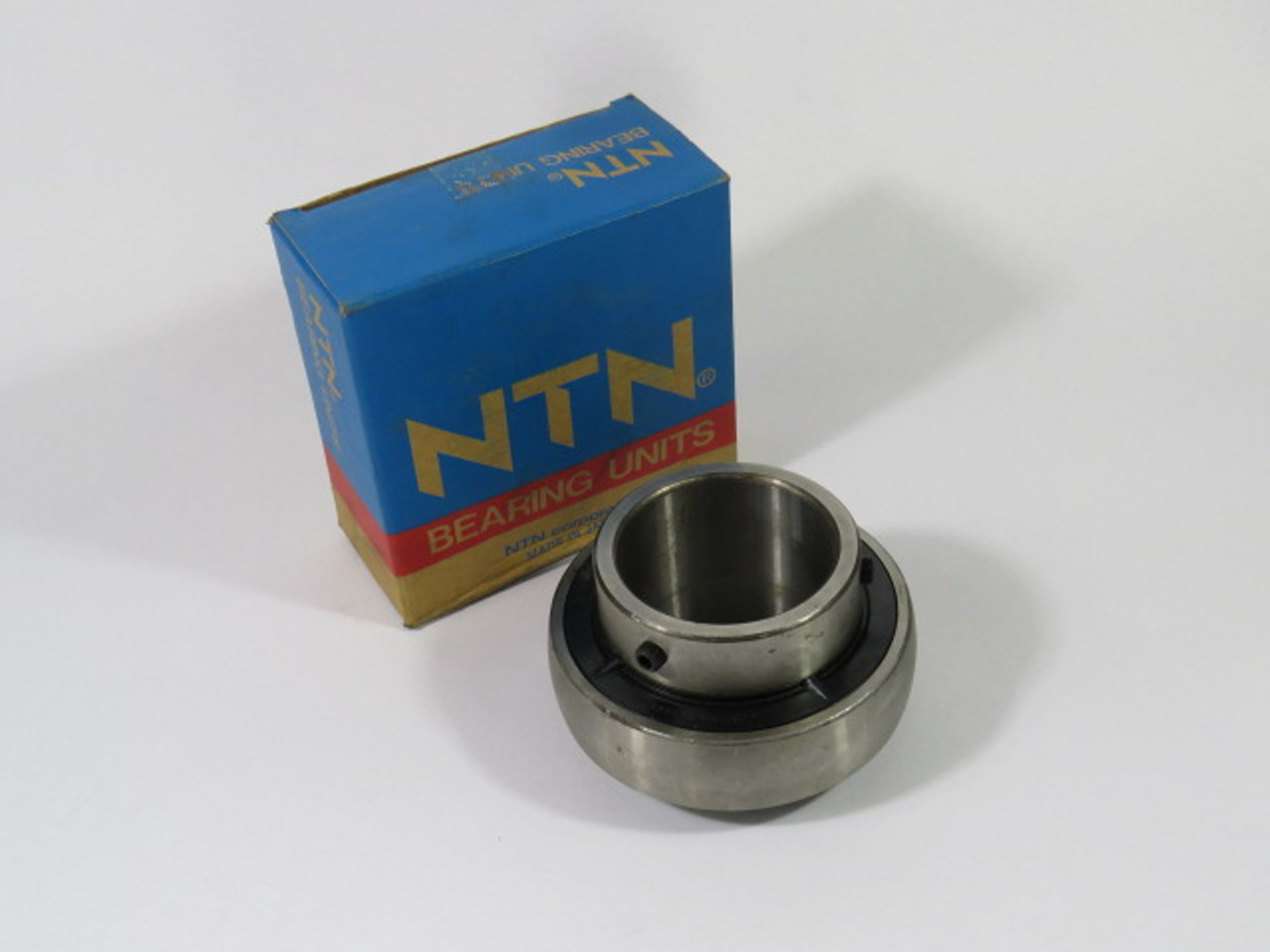 NTN UC214-212D1 Insert Ball Bearing 70x125x74mm ! NEW !