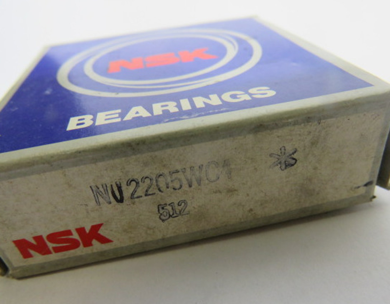 NSK NU2205WC4 Cylindrical Roller Bearing 52mmOD 25mmID 18mmW ! NEW !