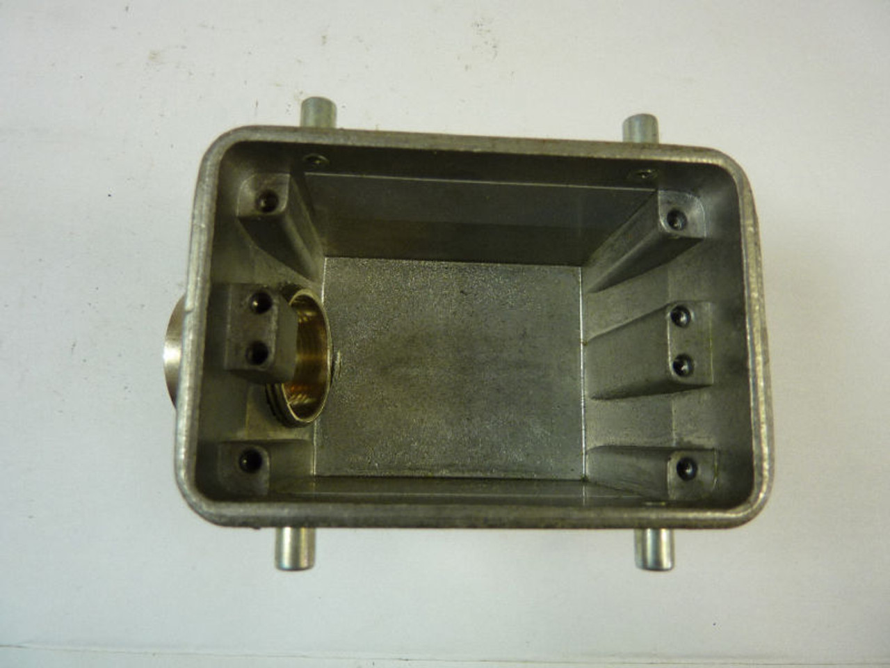 HTS B2919-2 Outlet Connector Enclosure USED