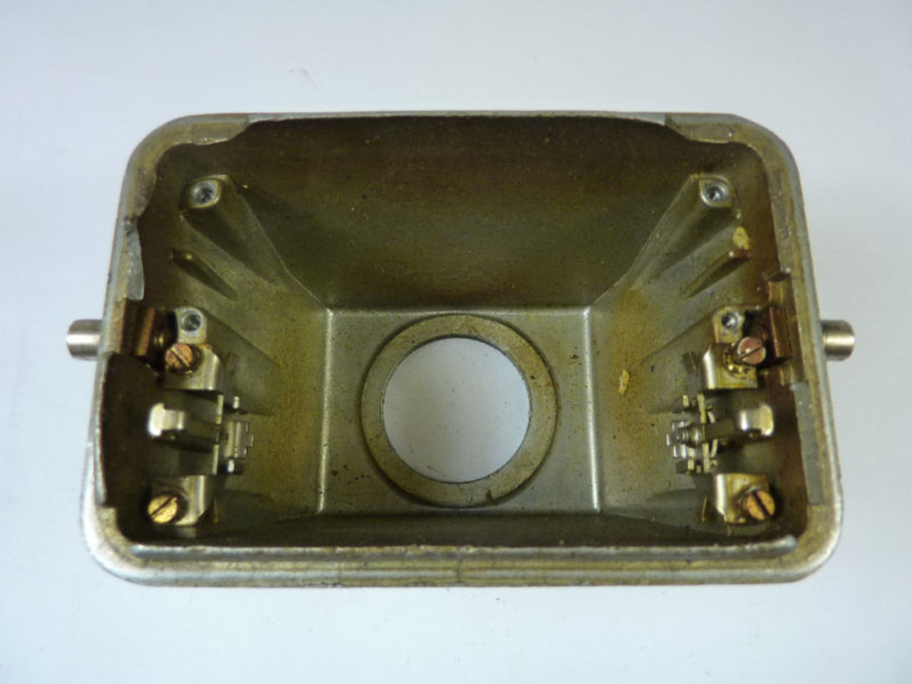 HTS B2919 Outlet Enclosure USED